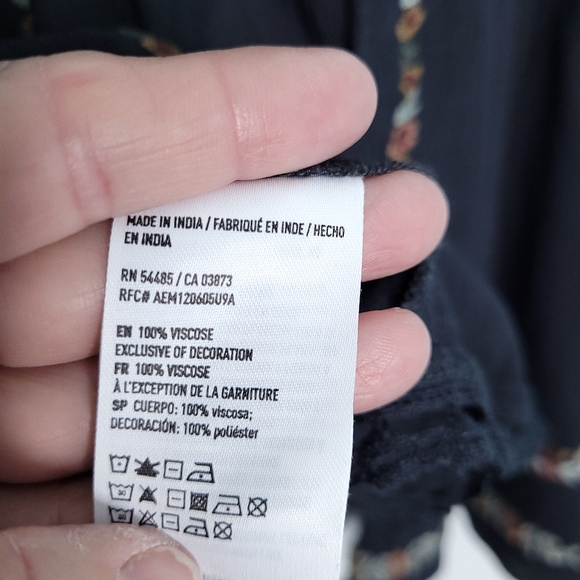 AMERICAN EAGLE WOMEN'S Floral Embroidered Bell Sleeve Boho Top MEDIUM - Picture 7 of 16